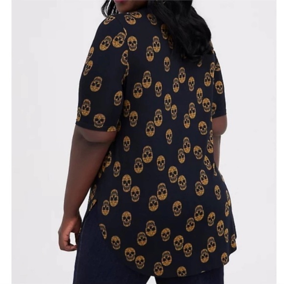 NWT Torrid Skulls Super Soft Favorite Tunic Turtleneck - Picture 5 of 7